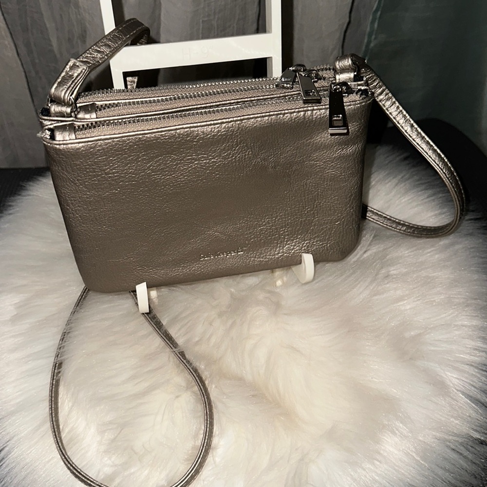 (NWOT) Metallic Silver Safe Keeper 3 Pouch Crossbody Purse